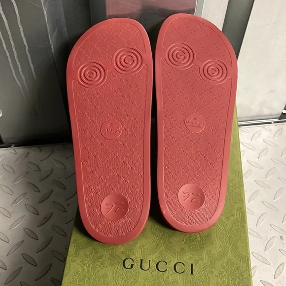 SALE!! Gucci x Doraemon limited edition GG supreme logo slides NWB FINAL DROP